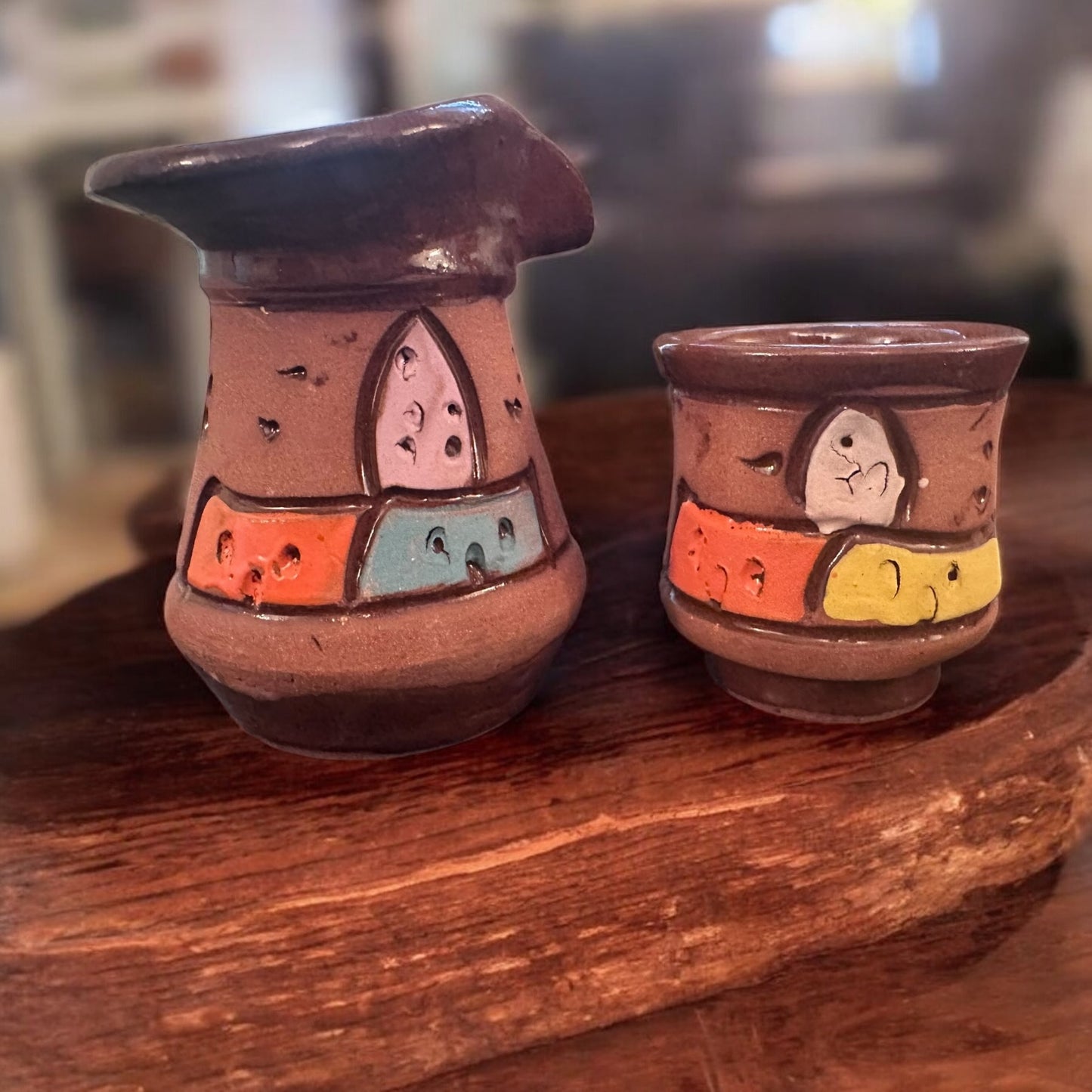 Hand-Painted Turkish Clay Coffee Set – 1 Decorated Pot, 2 Cups & Free Coffee Sample