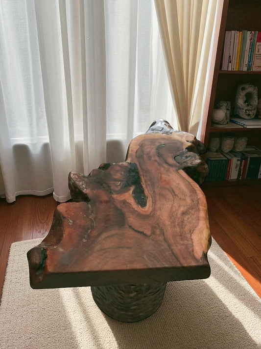 Acacia Wood Corner Table – 40cm Flat Edge | Natural Form, Smart Fit